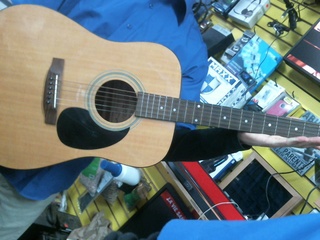 Guitar acoustique no case