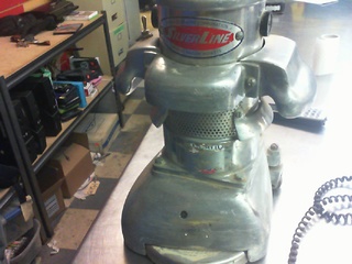 Edger gris