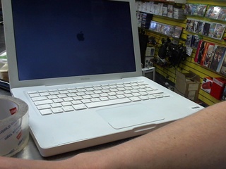 Laptop mac