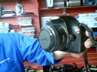 Camera canon av charge av char