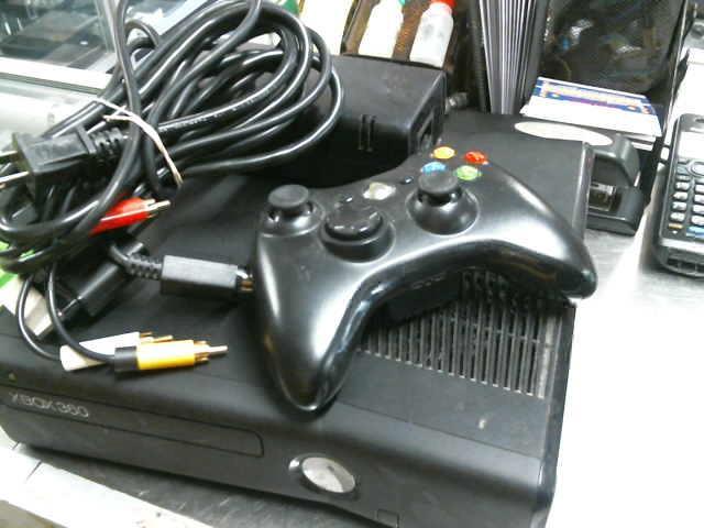 Xbox 360 250gb+manette+fils