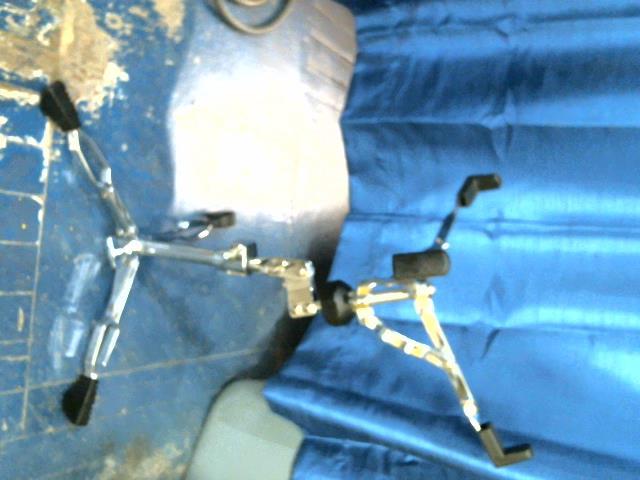 Snare stand