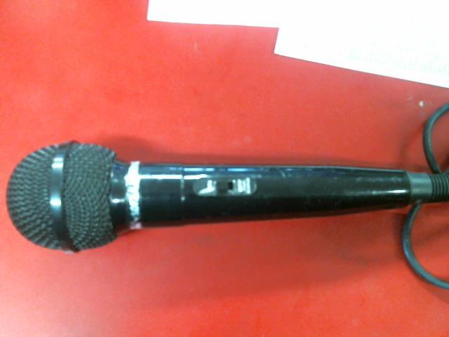 Micro prise auxiliaire style karaoke