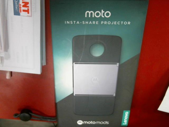 Projecteur pour cell moto z