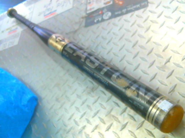 Softball bat. 33po 25oz