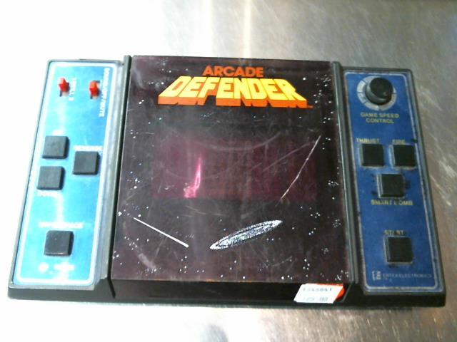 Console portable arcade defend