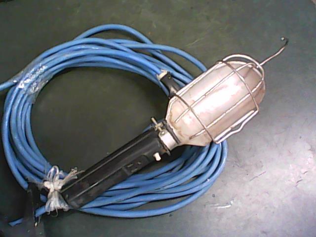 Lampe mecanicien