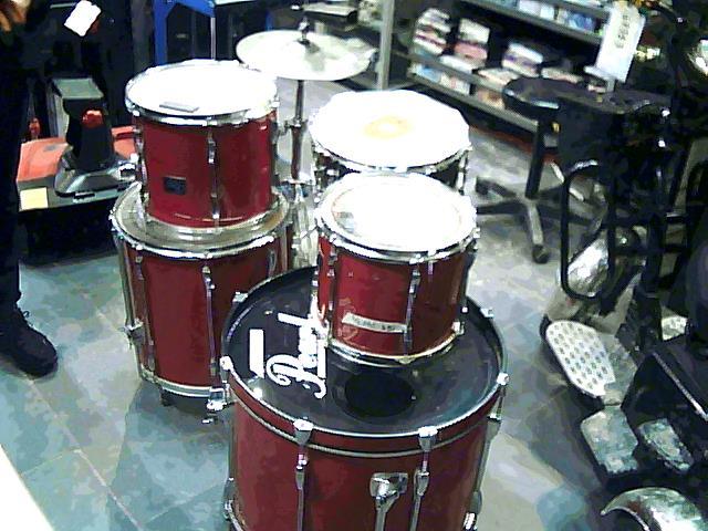 Drumset pearl rouge