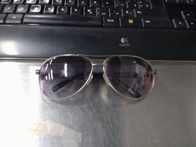 Lunette soleil verre mauve