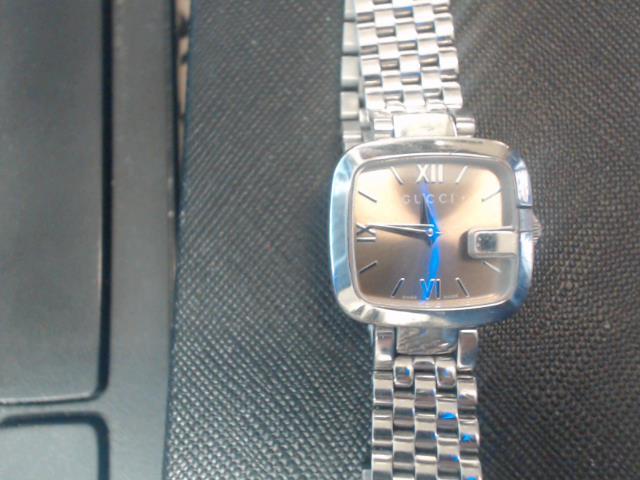 Montre gucci mince