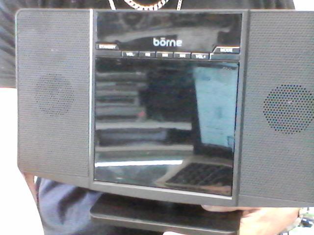 Borne radio avec speaker integ