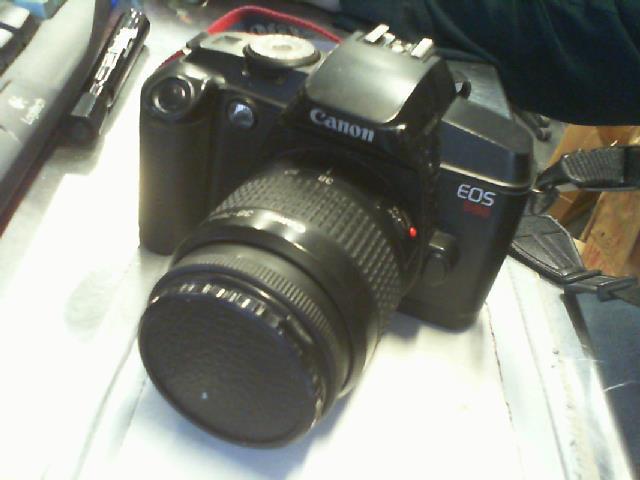Camera 35mm avec lentille 38-76mm