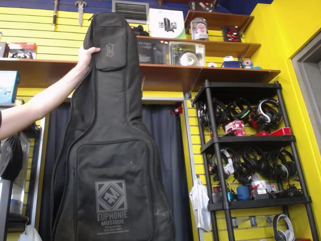 Case de guitare acoustique