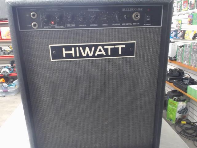 Ampli guitar hiwatt