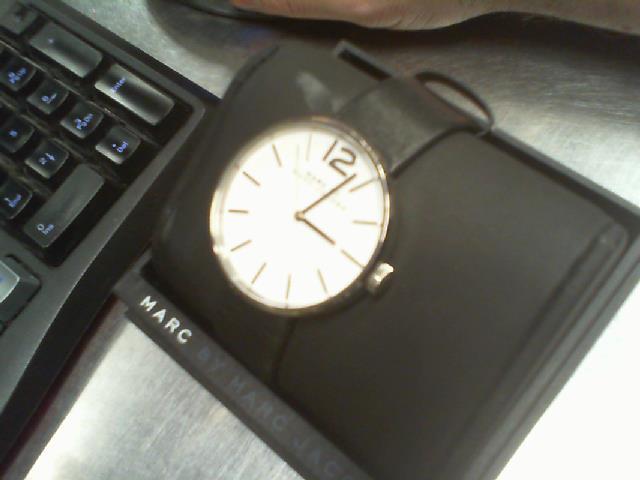 Montre bracelet cuir