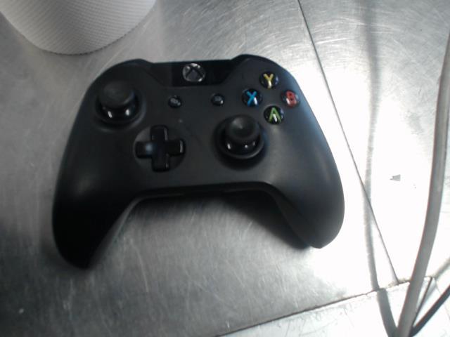 Manette xbox one noire sans cover