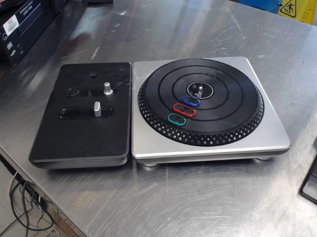 Turnable wireless controller + djhero