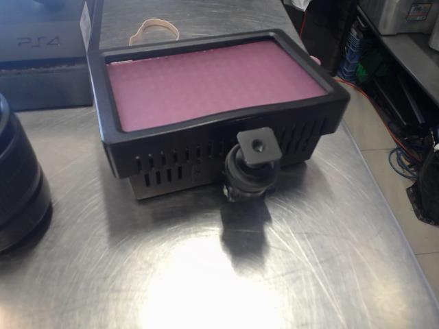 Lumiere led+bat pour camera