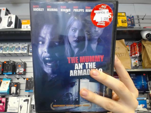 The mummy an' the armadillo