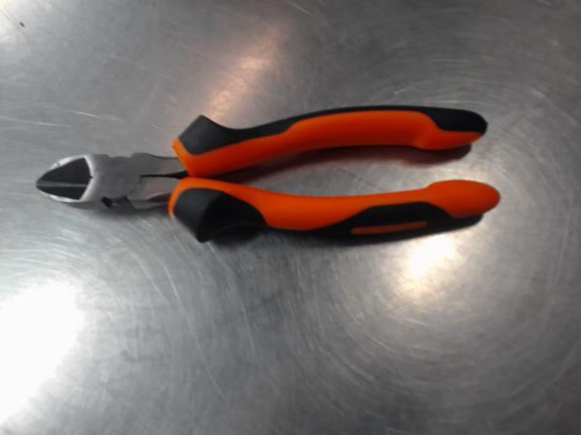 Pince cutter