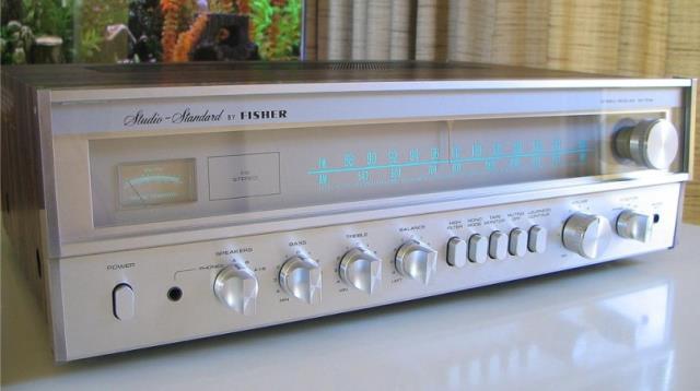 Stereo amplifier vintage wood/silver