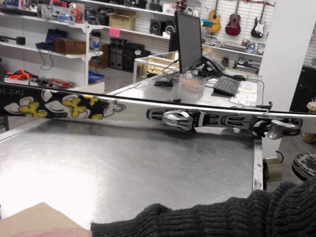 Pair de ski