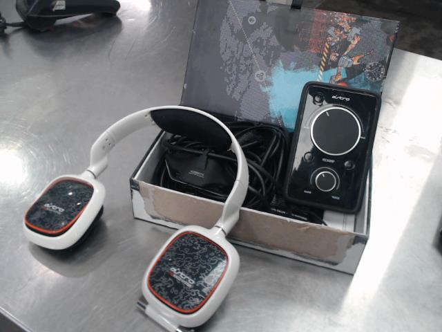 Astro a30 + fils + boite + mix amp