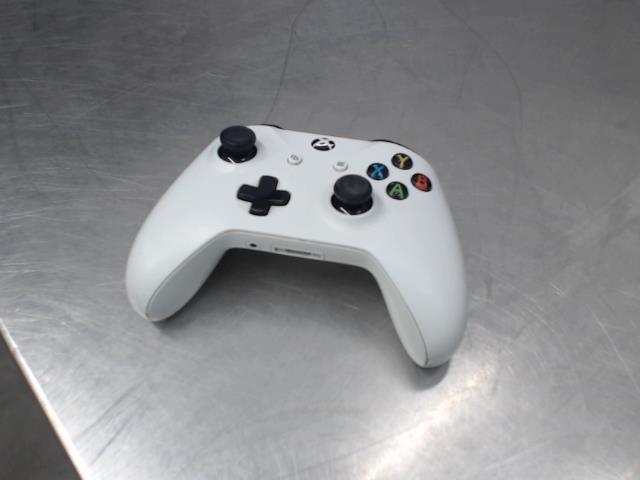 Manette blanche xbox one avec bat rechar