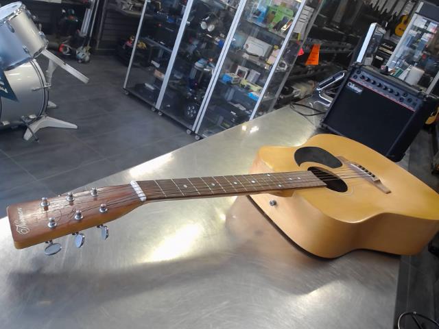 Guitare acoustique vintage