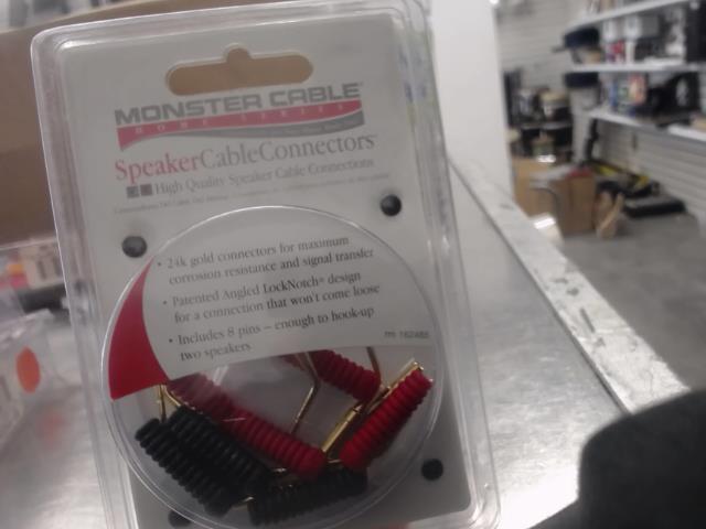 Speaker cable connectors