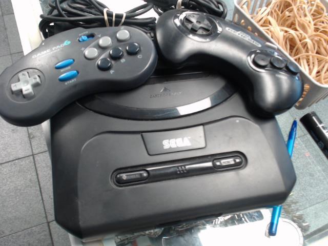 Console sega genesis + 2 manette et acc