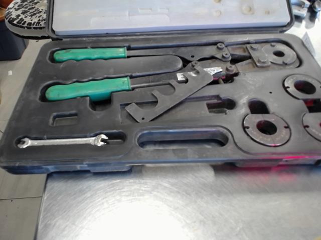 Outils de serrage pex multifonctionnel