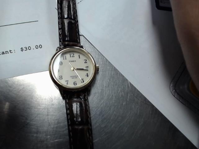 Montre timex brac en cuir