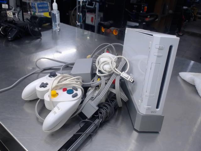Console wii+acc+fils