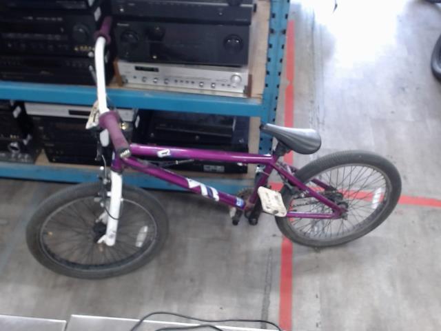 Bmx freestyle mauve