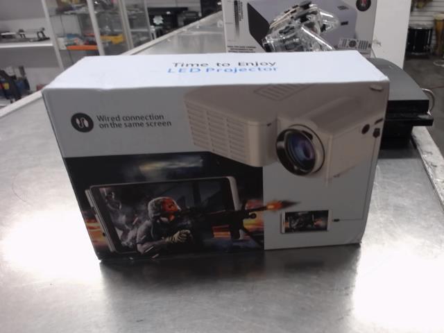 Projecteur in box