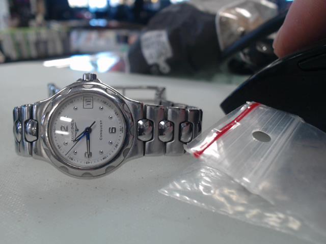 Longines conquest qurtz ladies