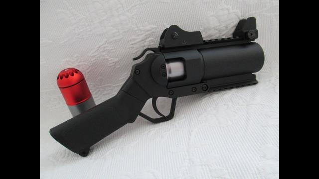 Lance grenade style pistol