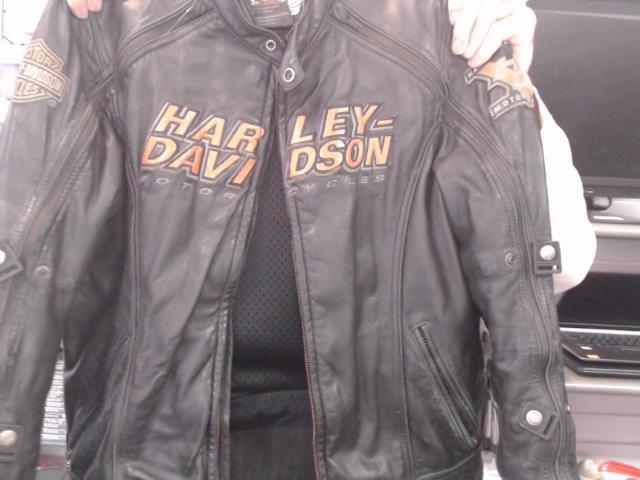 Manteau de cuir noir