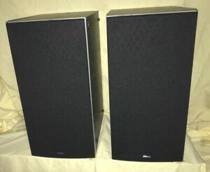 Pair de speakers noir/gris connoisseur s