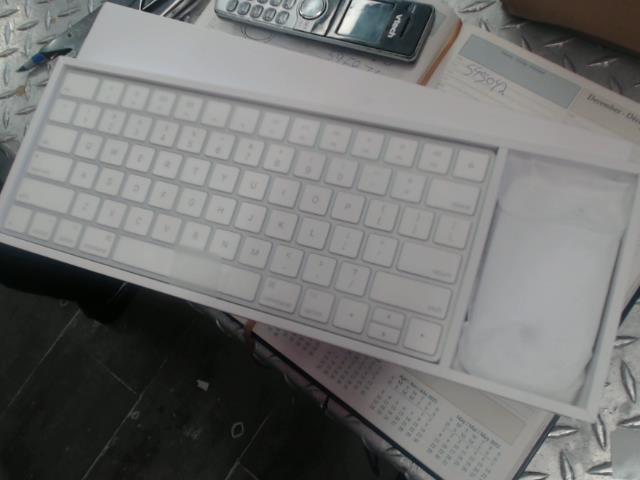 Apple magic mouse/keyb. 2
