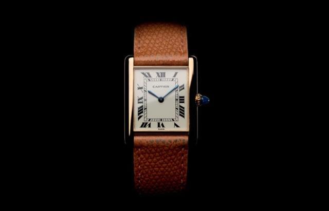 Montre pour femme carre epaise te brune