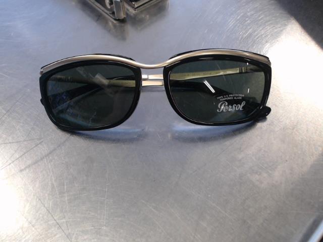 Persol aviator style