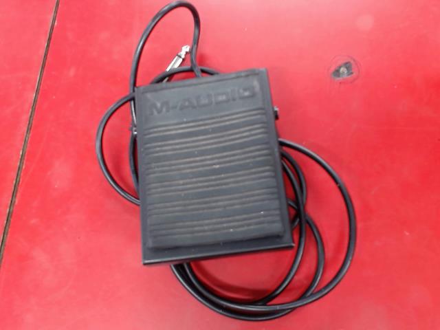 Pedale m-audio a fil
