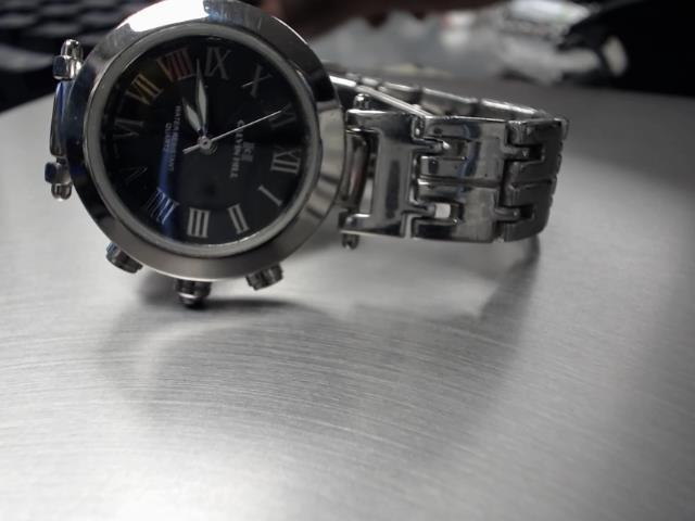 Petite montre de femme steel