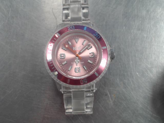 Montre femme transparente