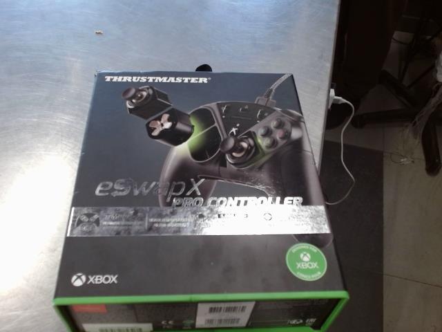 Pro controller dans boite thrustmaster