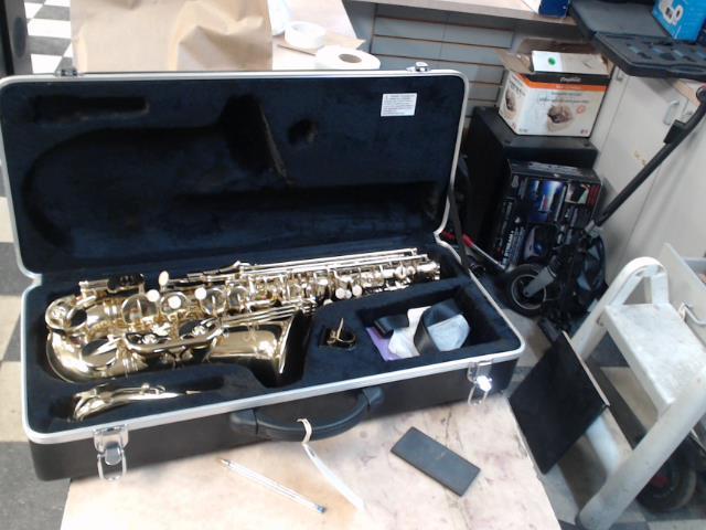 Sax ds case manque neck