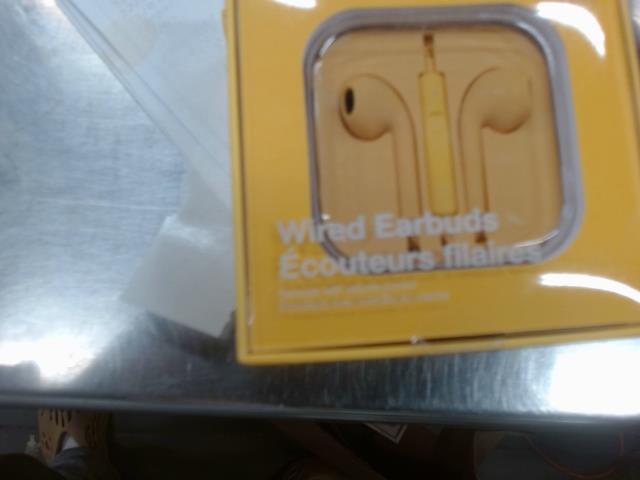 Wired earbuds