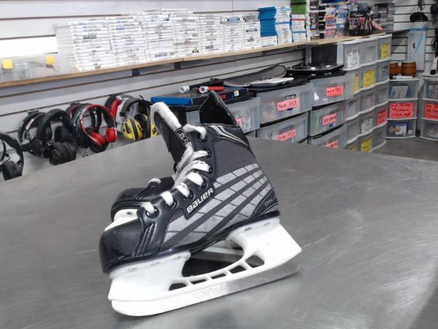 Paire patin glace(junior 13)